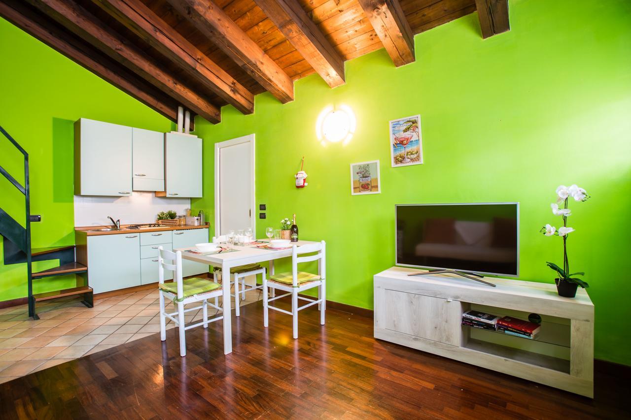 דסנזאנו דל גארדה Gardappartamenti Carducci City Centre מראה חיצוני תמונה